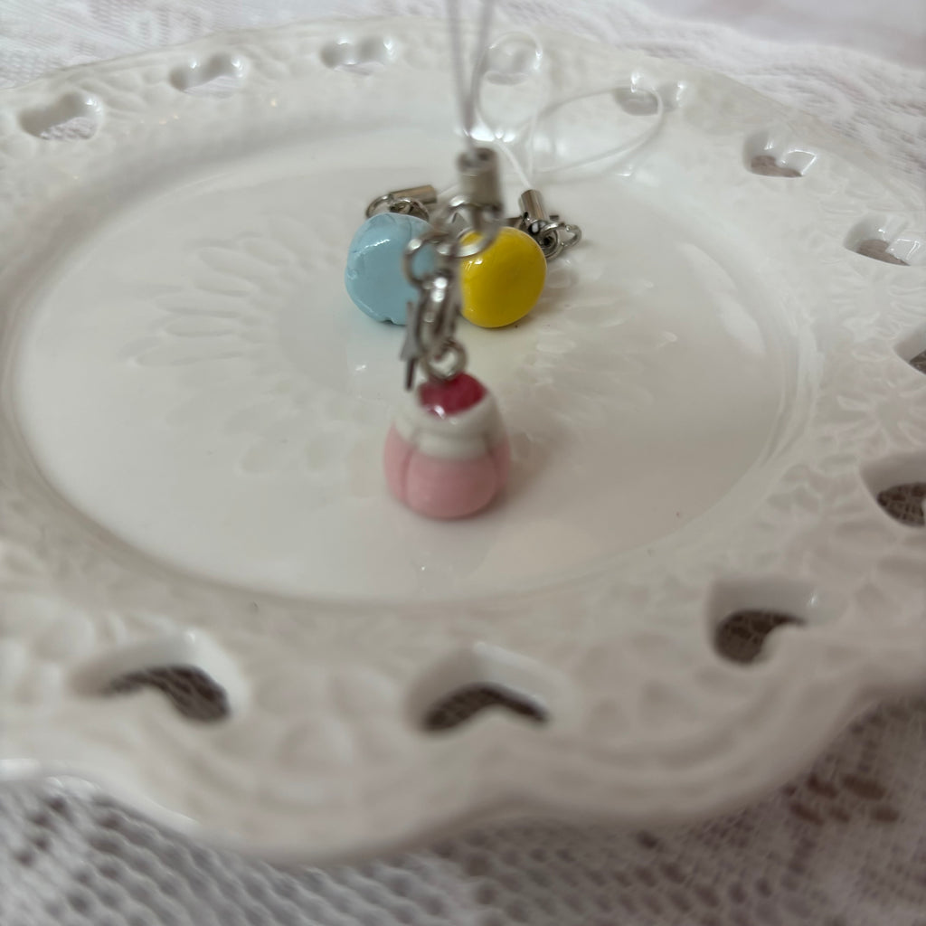 pudding phone charms ⋆˚꩜｡