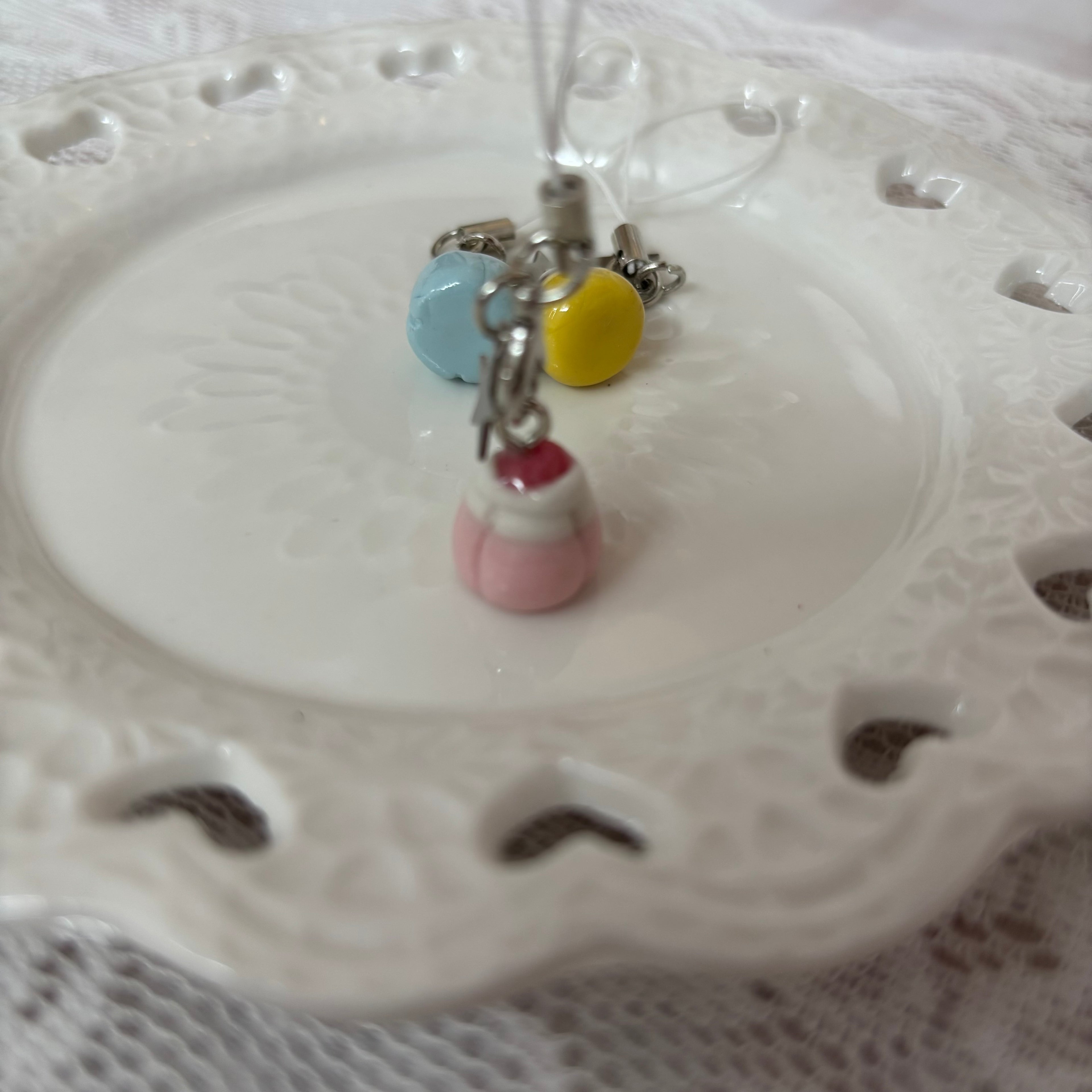 pudding phone charms ⋆˚꩜｡