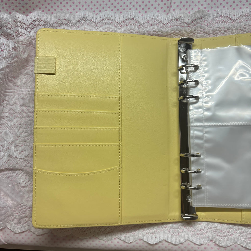 mimikyu binder 🌼