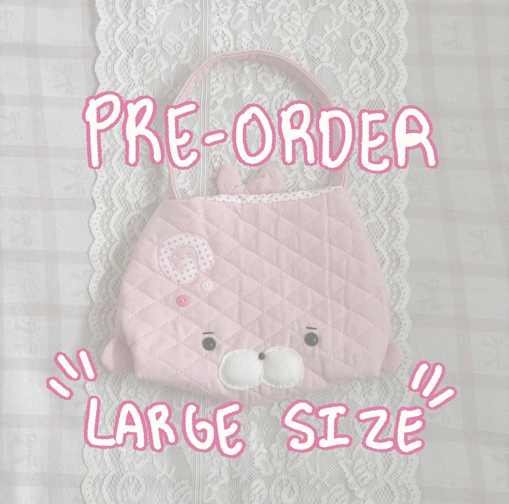 PRE–ORDER large strawberry seal tote (•⩊• っ)3