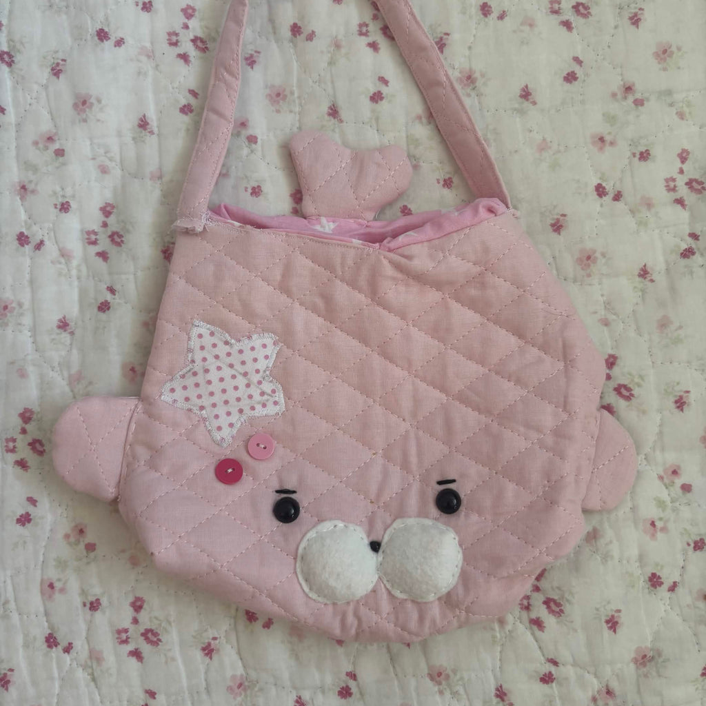PRE–ORDER strawberry seal tote (•⩊• っ)3