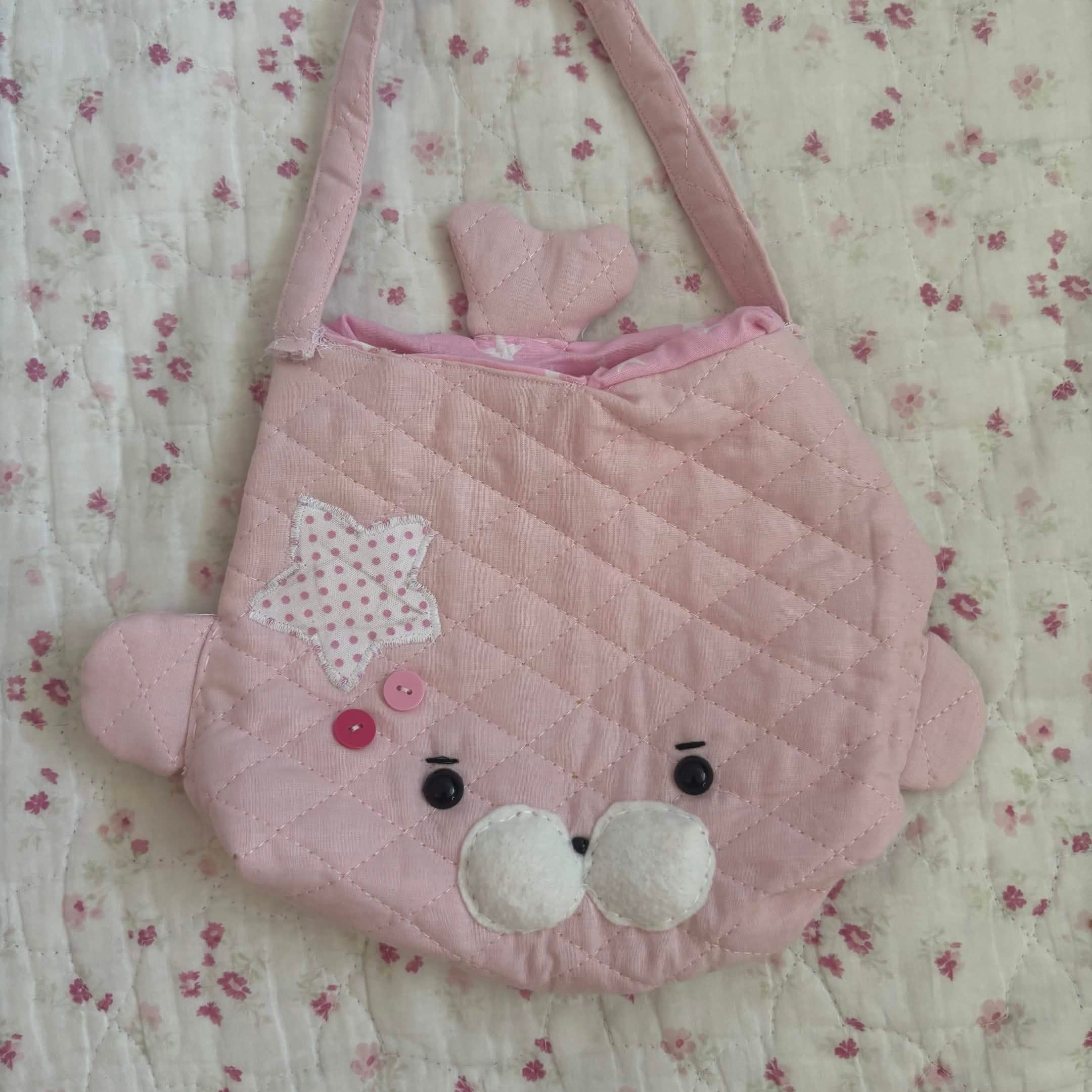 PRE–ORDER strawberry seal tote (•⩊• っ)3